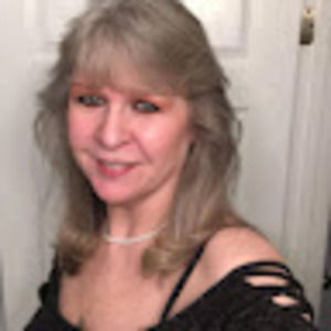 Meet your Posher, Maryjo